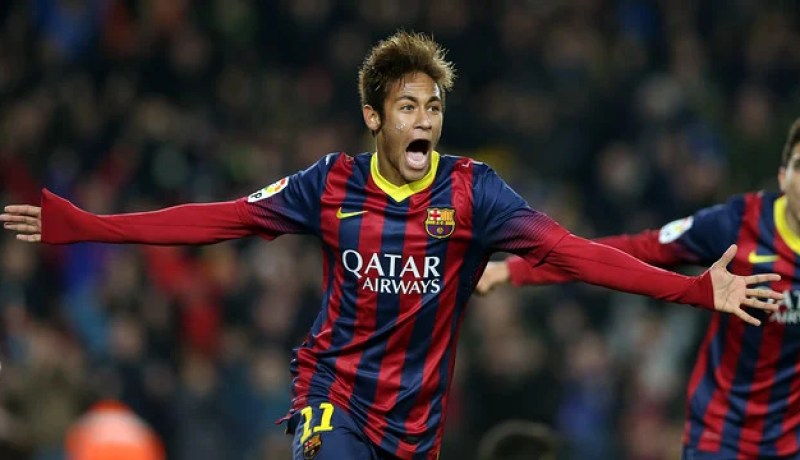 بالفيديو  ماذا فعلت جماهير برشلونة لنيمار