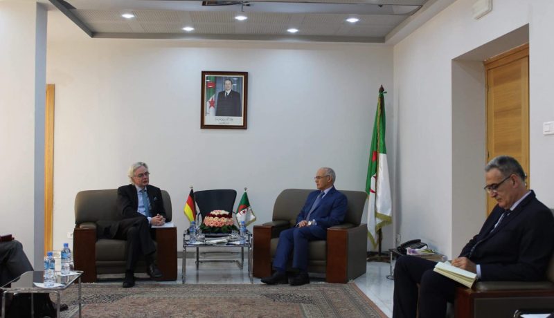 يوسفي يستعرض مع السفير الألماني العلاقات الثنائية بين البلدين
