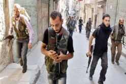 مقاتلون معارضون يستولون على مواقع للجيش السوري في ريف دمشق وادلب