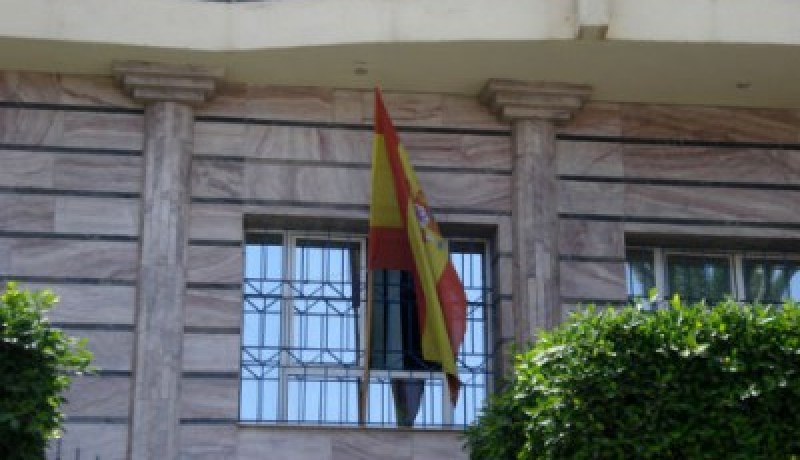 إسبانيا تجلي موظفيها من السفارة في كابول بعد مقتل شرطي ثان