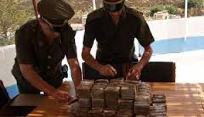 مصالح الدرك بالعلمة تفكك عصابة وتحجز 1.5 كلغ من المخدرات