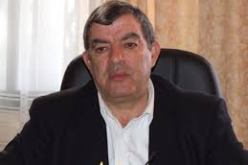 بالفيديو…حناشي حصريا للنهار: جثمان ايبوسي سينقل الخميس إلى الكاميرون وبنوزة يتحمل المسؤولية