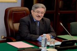 مشاورات تعديل الدستور تدخل أسبوعها الثالث