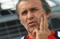 فيكتور زفينكا يعلن استقالته من تدريب شباب بلوزداد