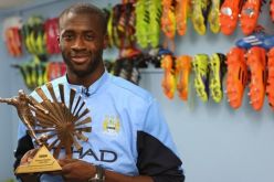 يايا توري يخطف جائزة أفضل لاعب افريقي من براهيمي