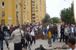 طالبي السكن الإجتماعي بحي لاكولون العتيق يغلقون الطريق في عنابة