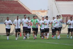 إلتحاق أول دفعة من اللاعبين الجزائريين المحترفين بأرض الوطن