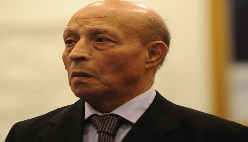 6 وزراء عند ولد خليفة