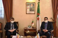 وزير الفلاحة يبحث سبل تعزيز التعاون مع سفير فدرالية روسيا بالجزائر