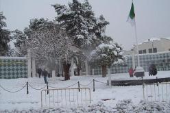 الأرصاد الجوية تصدر نشرية خاصة حول تساقط ثلوج بالجزائر يوم الثلاثاء