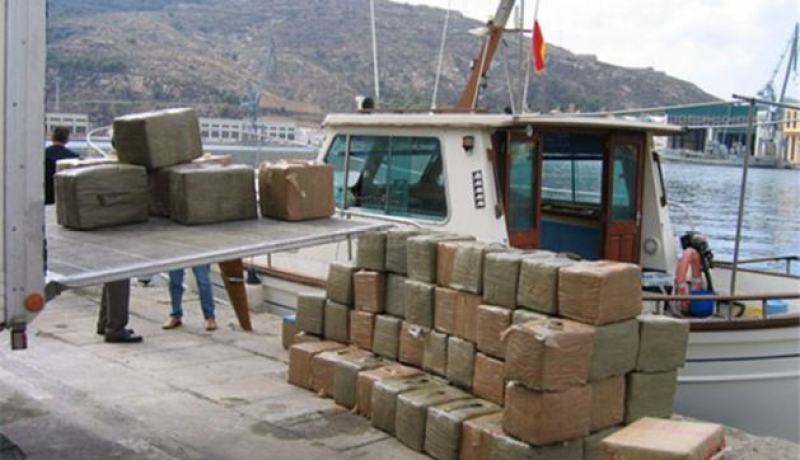 بعد حجز 38 قنطارا.. إغراق الجزائر بالمخدرات أصبح استراتيجية دولة في المغرب