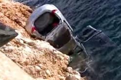 بالفيديو: وفاة شخصين إثر سقوط سيارة في عرض البحر بجيجل