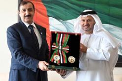 سفير الجزائر في أبو ظبي يتلقى وسام الاستقلال من الرئيس الإماراتي