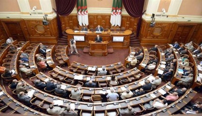 مجلس الأمة يصادق على قانون تسوية الميزانية لسنة 2013