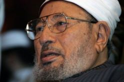 القرضاوي يدعو الأقباط لانتخاب مرسي ويصف المصوتين لشفيق بشاهدي الزور