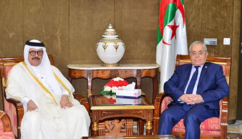 سفير قطر يشيد بموقف الجزائر الحيادي والثابت