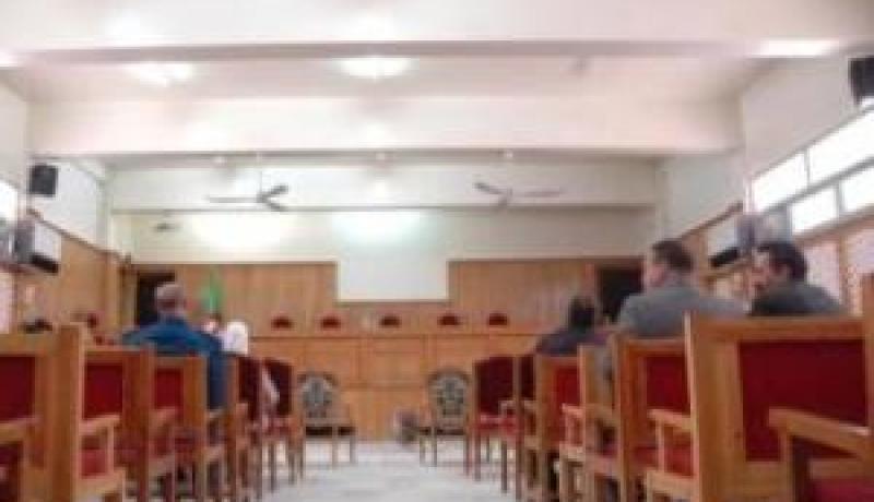 عروس تنوّم زوجها ثم تحاول قتله خنقا بواسطة حبل لاكتشافها خيانته لها في بودواو