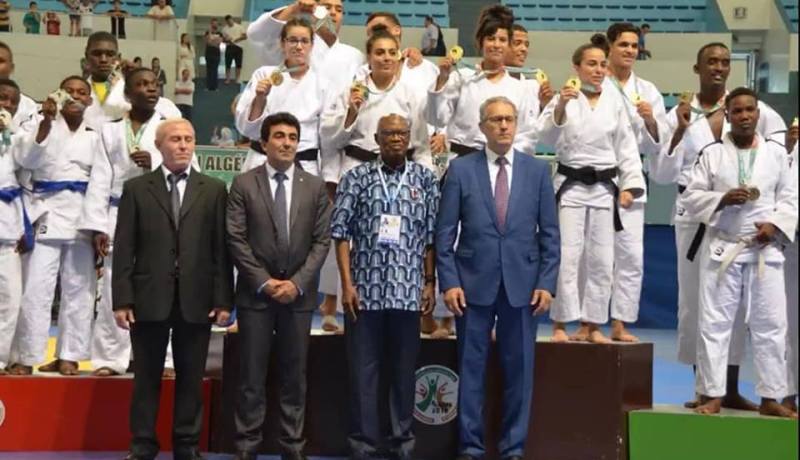 بالصور.. المنتخب الوطني للجيدو يتسيّد إفريقيا حسب الفرق
