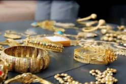 راق يسلب قريبته محزمة ذهبية ويزعم أن الجن سيسرقها
