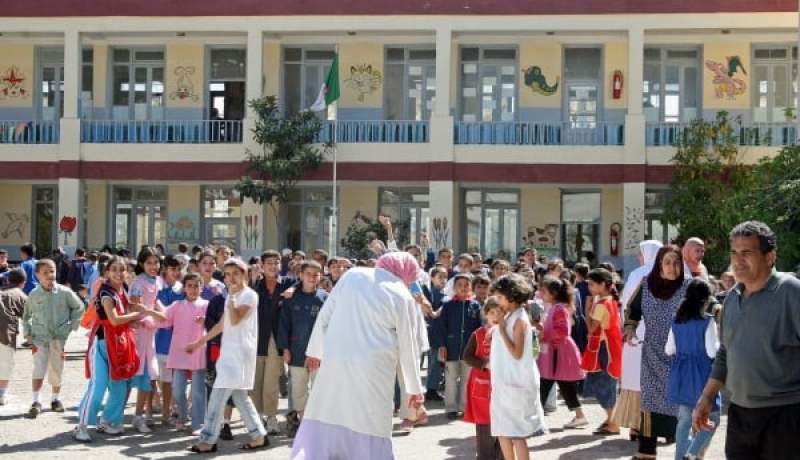 أزيد من 8 ملايين تلميذ يلتحقون هذا الأحد بمقاعد الدراسة