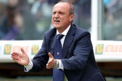 فيورنتينا يقيل مدربه بعد اعتدائه على احد لاعبيه