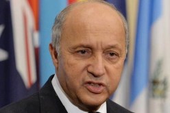 فابيوس يشيد بوساطة الجزائر للتوصل إلى اتفاق سلام بين أطراف النزاع في مالي