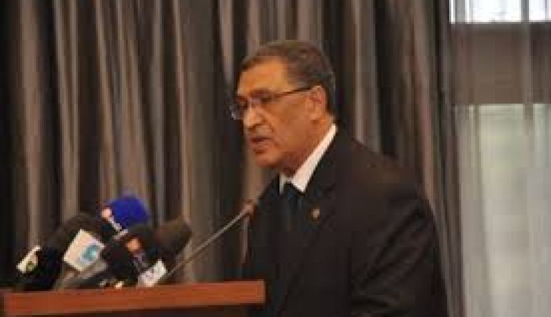 خليل ماحي: الحكومة بصدد التفكير في انجاز استثمارات عمومية تتماشى وطبيعة وبيئة ولاية اليزي