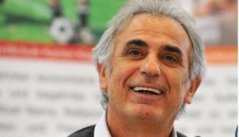 وحيد حاليلوزيتش باق على رأس العارضة الفنية للمنتخب الوطني