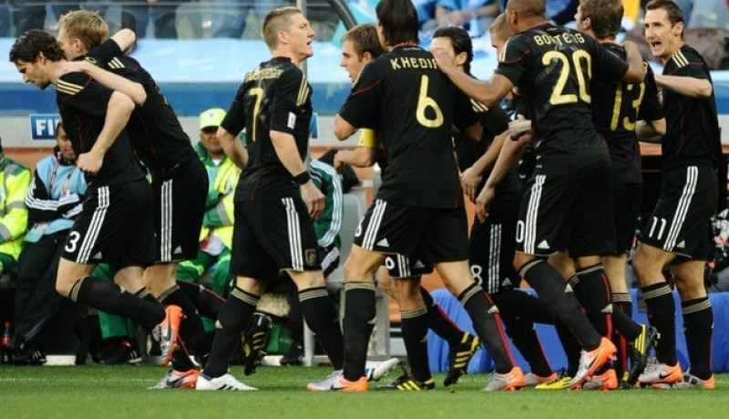 مونديال2010: ألمانيا تسحق الأرجنتين و تتأهل للمربع الذهبي
