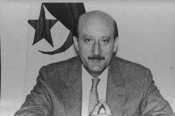 وقفة ترحم على روح رئيس الحكومة الأسبق قاصدي مرباح بمناسبة الذكرى 21 لاغتياله