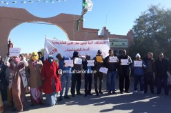 وقفة احتجاجية لعمال الإقامة الجامعية 500 سرير بتندوف 