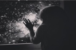 أرملة في مقتبل العمر متمسكة بالأمل…خطف القدر فرحتي فمن يعيد لي ابتسامتي