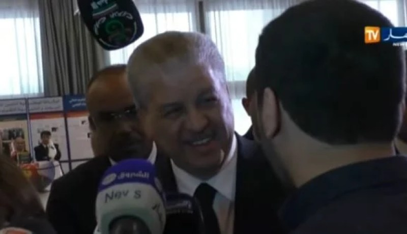 فيديو.. مواقف طريفة لعبد المالك سلال خلال زياراته الميدانية