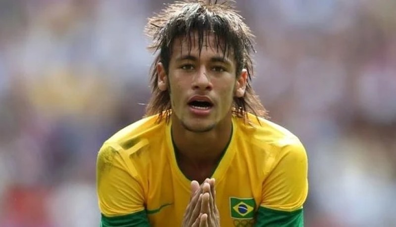 نيمار يعترف بوجود محادثات مع مانشستر يونايتد