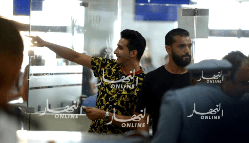 بالصور والفيديو .. وصول المغني “لالجيرينو” إلى مطار هواري بومدين بالعاصمة