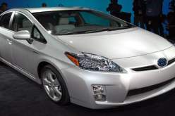 بريوس تتصدر مبيعات السيارات في اليابان للشهر الثامن على التوالي