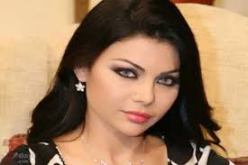 بالصورة شاب يقتحم سيلفي هيفاء وهبي