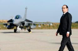 هولاند يكشف عن ترسانة فرنسا النووية