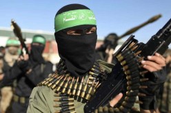 كتائب القسام تكشف عن وحدة خاصة ضمن تشكيلاتها تتولى تأمين الأسرى لديها