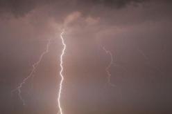 صاعقة تقتل 18 طفلا في اوغندا و11 شخصا في نيجيريا