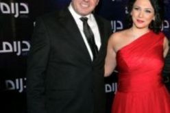 وائل رمضان يخرج عن صمته وينفي خبر طلاقه