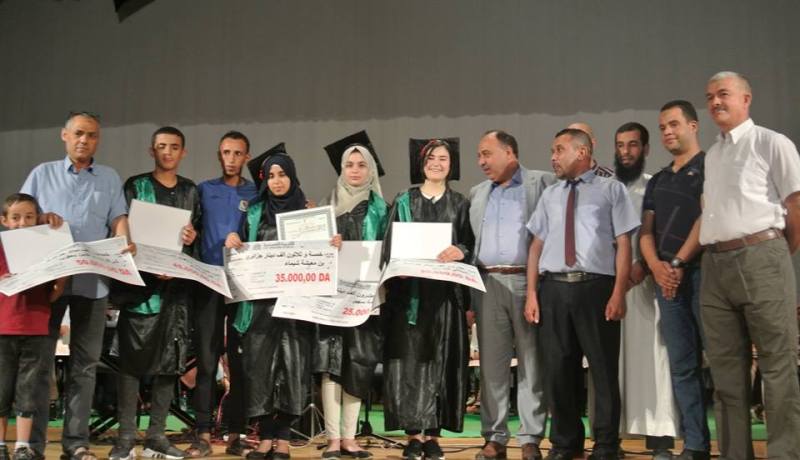 الجلفة تكرم متفوقيها في الأطوار التعليمية الثلاث لسنة 2018