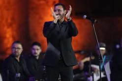 كاظم الساهر يطلب وقتا إضافيا في حفله بالسعودية