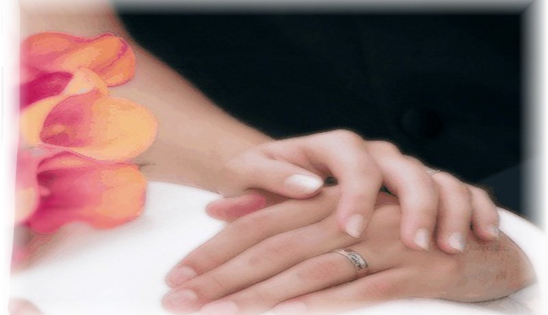 أناجيك بصدق ولا أريد غيرك…جمعني وزوجي هذا المنبر.. ساعدوني كي أستمر