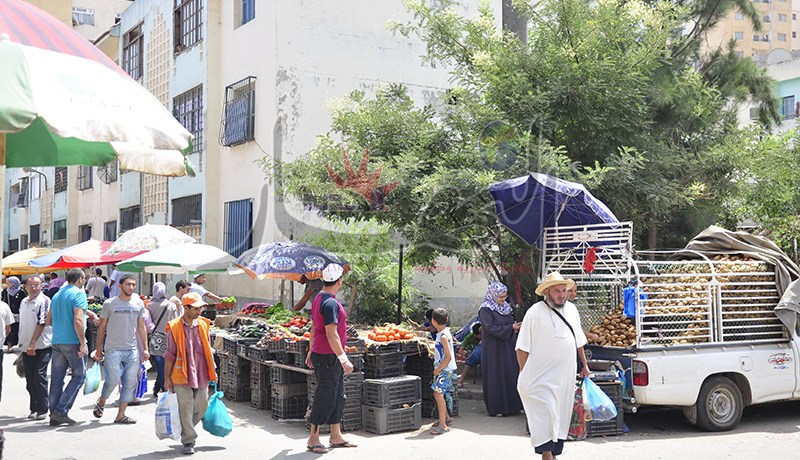 إدماج التجار الفوضويين في التجارة الرسمية عبر شهادة الانتساب لدى الضمان الاجتماعي وإلغاء التصريح الجبائي