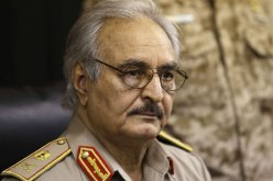 تعيين اللواء حفتر قائدا لجيش الحكومة الليبية