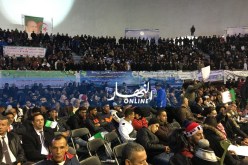 الأفلان يحشد أكثر من 15 ألف مواطن من مختلف الولايات بالقاعة البيضاوية