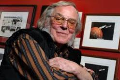 وفاة عالم الفضاء البريطاني كولن بيلينغر عن عمر 70 عاماً