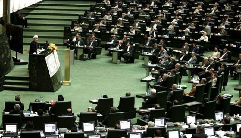 البرلمان الإيراني يرفض 3 مرشحين للحكومة