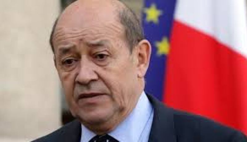 وزير الدفاع الفرنسي يؤكد مواصلة مكافحة الإرهاب في الساحل الإفريقي